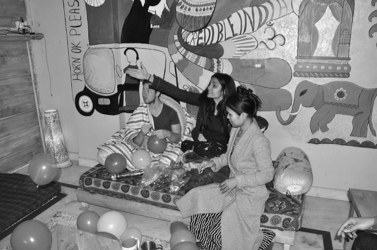 Friends Hostel Nova Deli Exterior foto